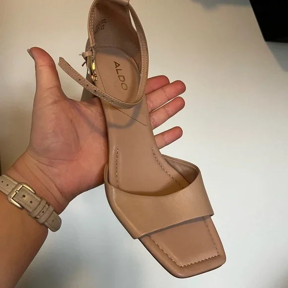 ALDO Women's Beige Sandals - Picture 4 of 4